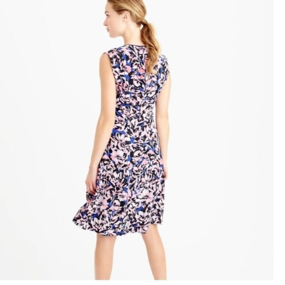 J. Crew pleated dress in hibiscus print - Size 0 - Picture 2 of 7